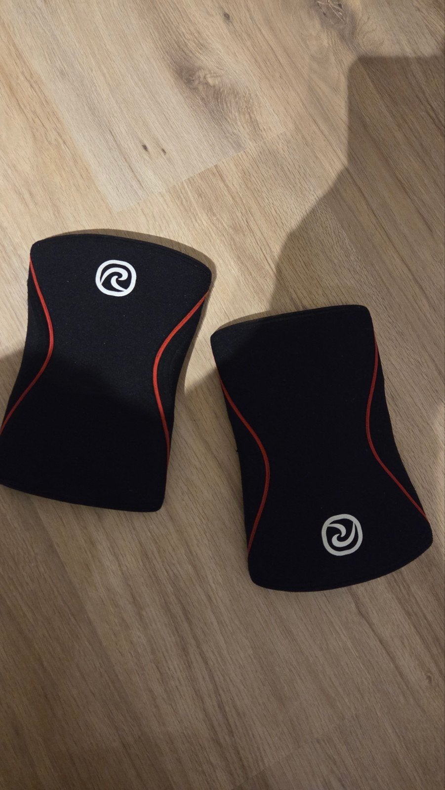 Rehband Knie sleeves - Voor maximale support, Sport en Fitness, Ophalen of Verzenden, Gebruikt, Benen, Overige typen