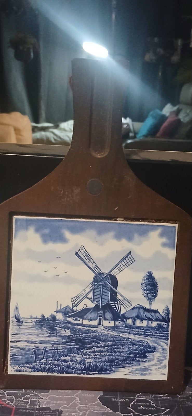 Vintage houten snijplank met Delfts blauw tegeltje, Antiek en Kunst, Ophalen