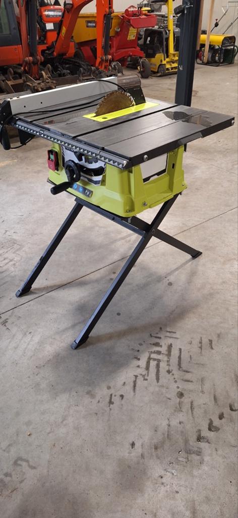 Ryobi 1800 watt zaagtafel in goede staat, Ophalen of Verzenden, 1200 watt of meer, Cirkelzaag, 30 tot 70 mm