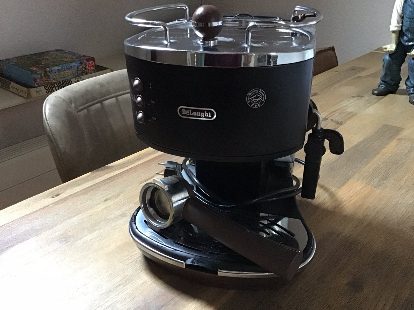 Delonghi koffiemachine zgan., Ophalen, Gebruikt