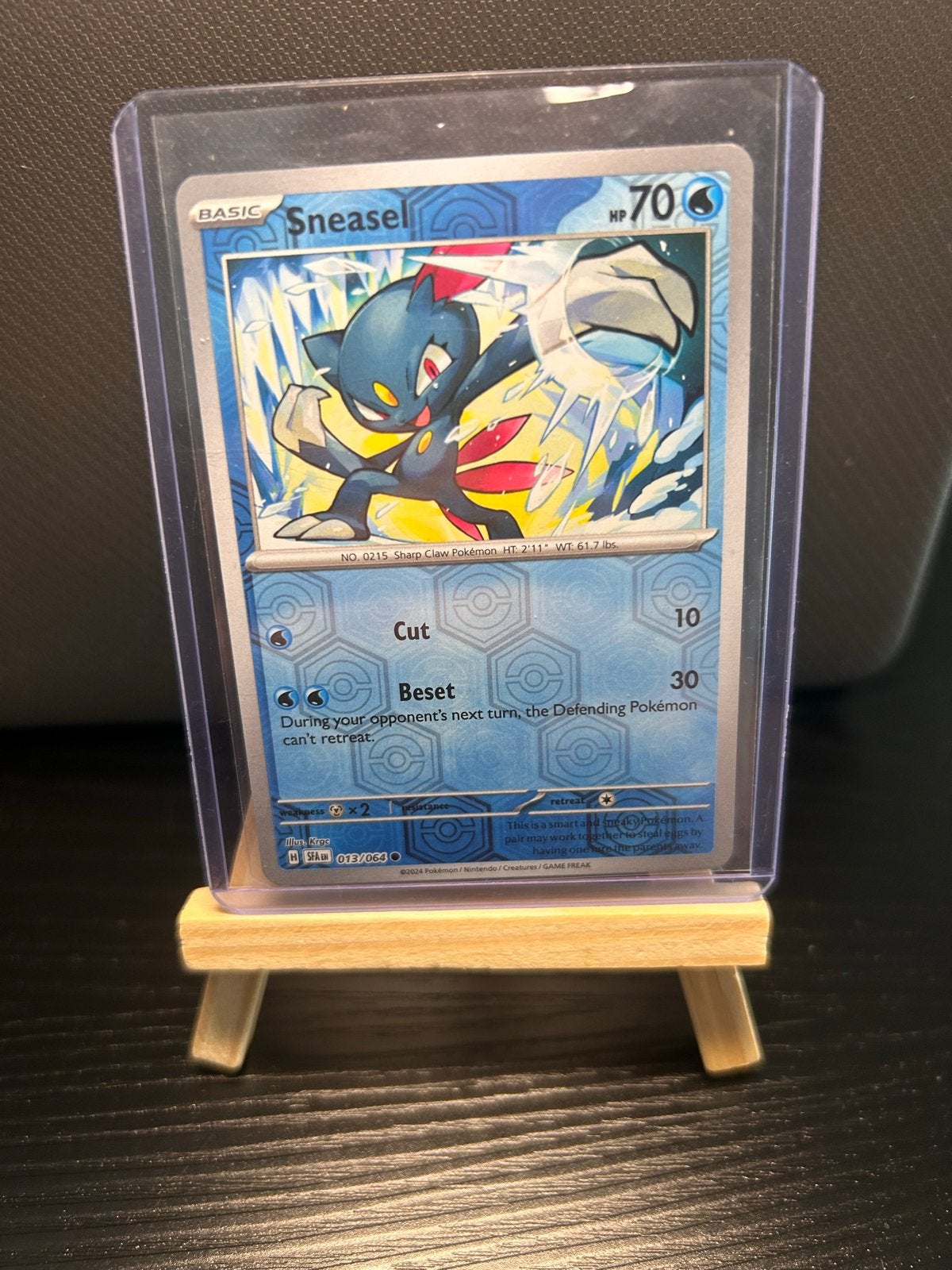 Pokemon Kaart Sneasel NM staat met sleeve en toploader, Ophalen of Verzenden, Zo goed als nieuw, Losse kaart