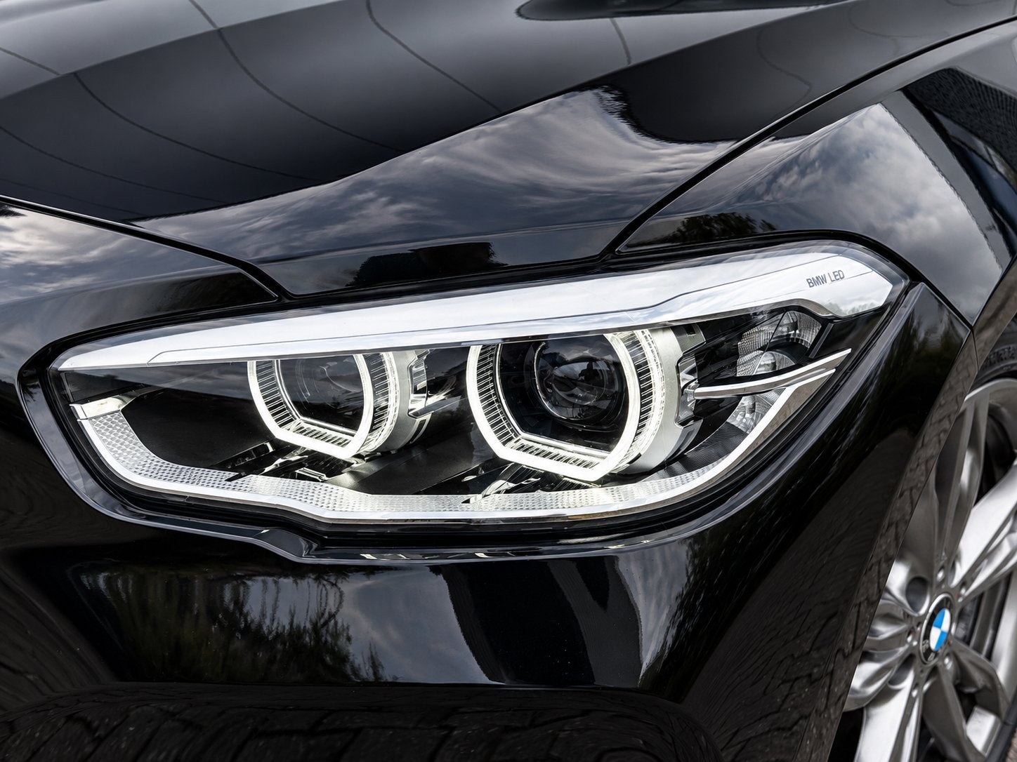 BMW M135i 326PK Pano/Dealer Onderhouden/alcantara/memory, Auto's, Dealer onderhouden, Achterwielaandrijving, Alcantara, Zwart