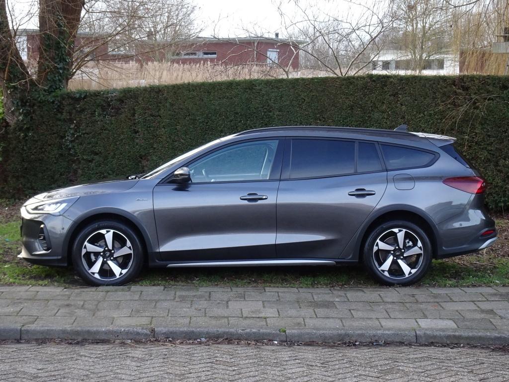 Ford FOCUS Wagon 1.0 125pk Hybrid Active Style met Camera en, Gebruikt, Euro 6, Handgeschakeld, Zilver of Grijs