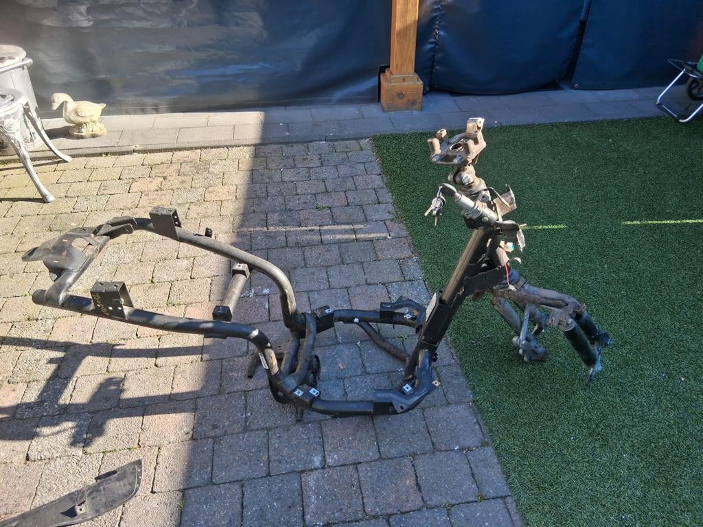 Gratis Aprilia habana frame met kenteken, 56 cm of meer, Ophalen of Verzenden, Gebruikt, Overige merken