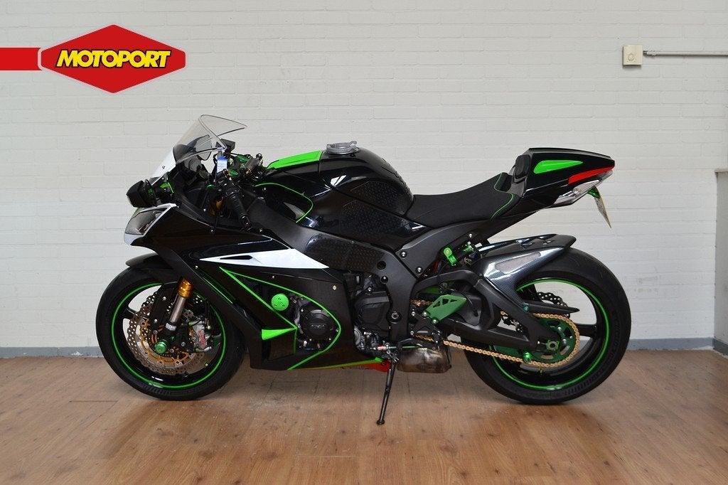 Kawasaki ZX 10 R Ninja (bj 2015), Motoren, Motoren | Kawasaki, Bedrijf, Super Sport, Info@kawasaki.nl, Jacobus Spijkerdreef 1-3
2132 PZ  Hoofddorp, NL