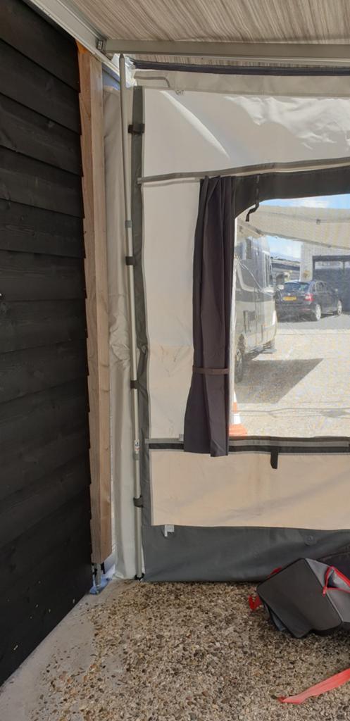 Fiamma ZIP Luifel met aanritsbare voortent 3.50x2.40m, Caravans en Kamperen, Voortenten en Luifels, Ophalen, Zo goed als nieuw