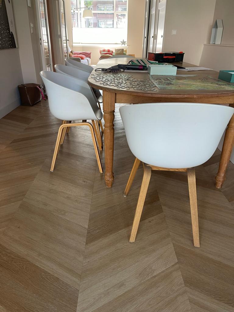 HAY stoel wit met houten onderstel - set van 8, Huis en Inrichting, Ophalen, Gebruikt, Wit, Vijf, Zes of meer stoelen