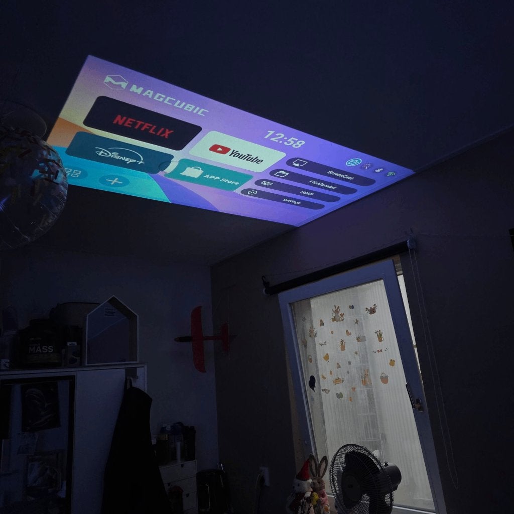 Smart TV Projector Android TV BEST18 Projector 650 ANSI, Ophalen of Verzenden, Zo goed als nieuw, LED, Full HD (1080)