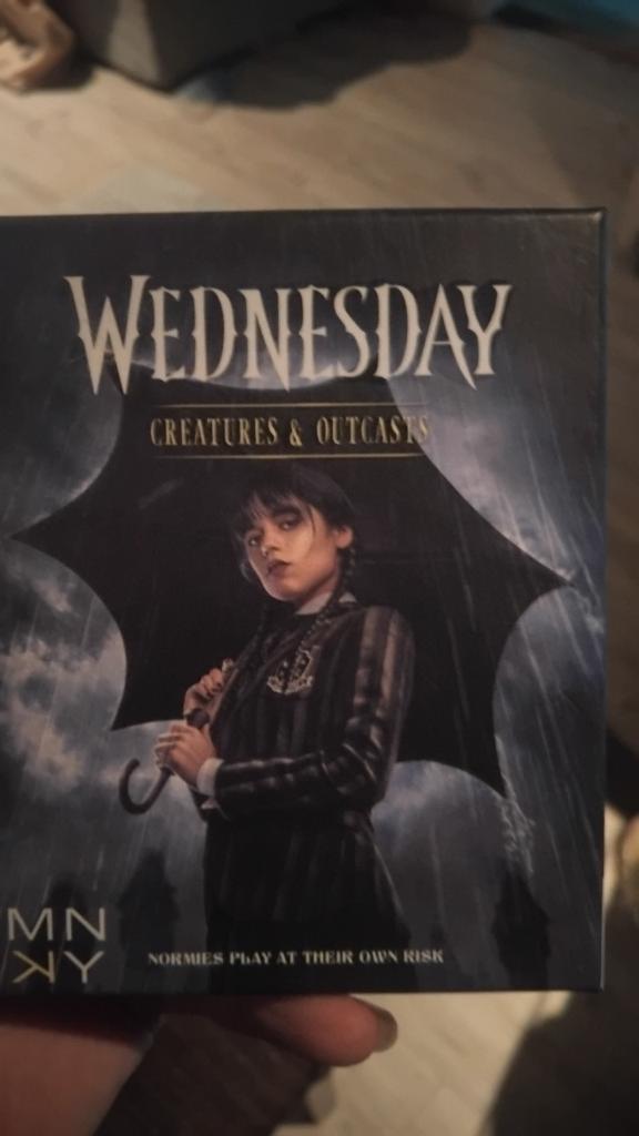 Wednesday, Hobby en Vrije tijd, Gezelschapsspellen | Kaartspellen, Ophalen of Verzenden, Zo goed als nieuw