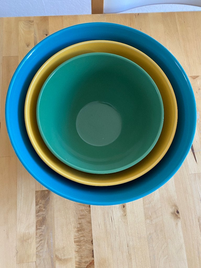 3 grote Schalen blauw groen geel Pioneer Woman stoneware zga, Overige merken, Landelijk/Boerenbont, Ophalen of Verzenden, Aardewerk