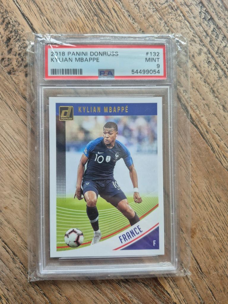 2018 Panini Donruss Kylian Mbappé PSA 9 MINT Spelerskaart, Verzamelen, Sportartikelen en Voetbal, Ophalen of Verzenden, Zo goed als nieuw