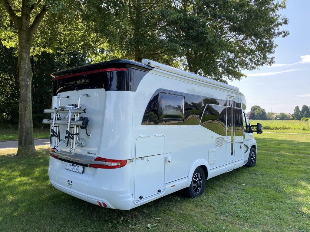 HOBBY Premium Drive 70 GE | Enkele Lengtebedden | Luxe, Fiat, 7 tot 8 meter, Bedrijf, Tot en met 3