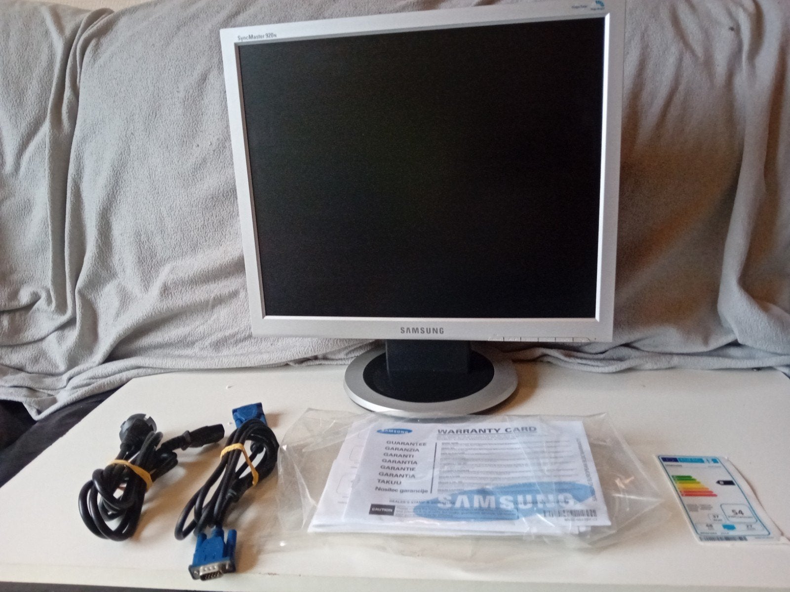SAMSUNG MONITOR MODEL S27C350H. NOOIT GEBRUIKT. Z.G.A.N., Computers en Software, Monitoren, Ophalen of Verzenden, Zo goed als nieuw