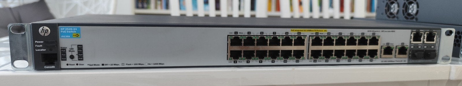 HP ProCurve 2520-24 PoE Managed Switch (J9138A), Ophalen, Refurbished