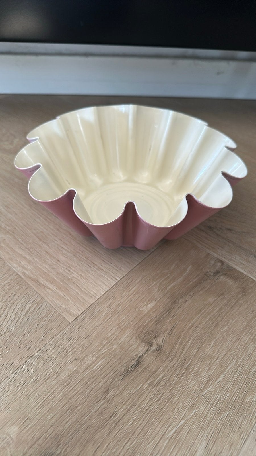 Roze bakvorm - Perfect voor taarten en quiches, Ophalen of Verzenden, Zo goed als nieuw, Taarten, Bakvorm