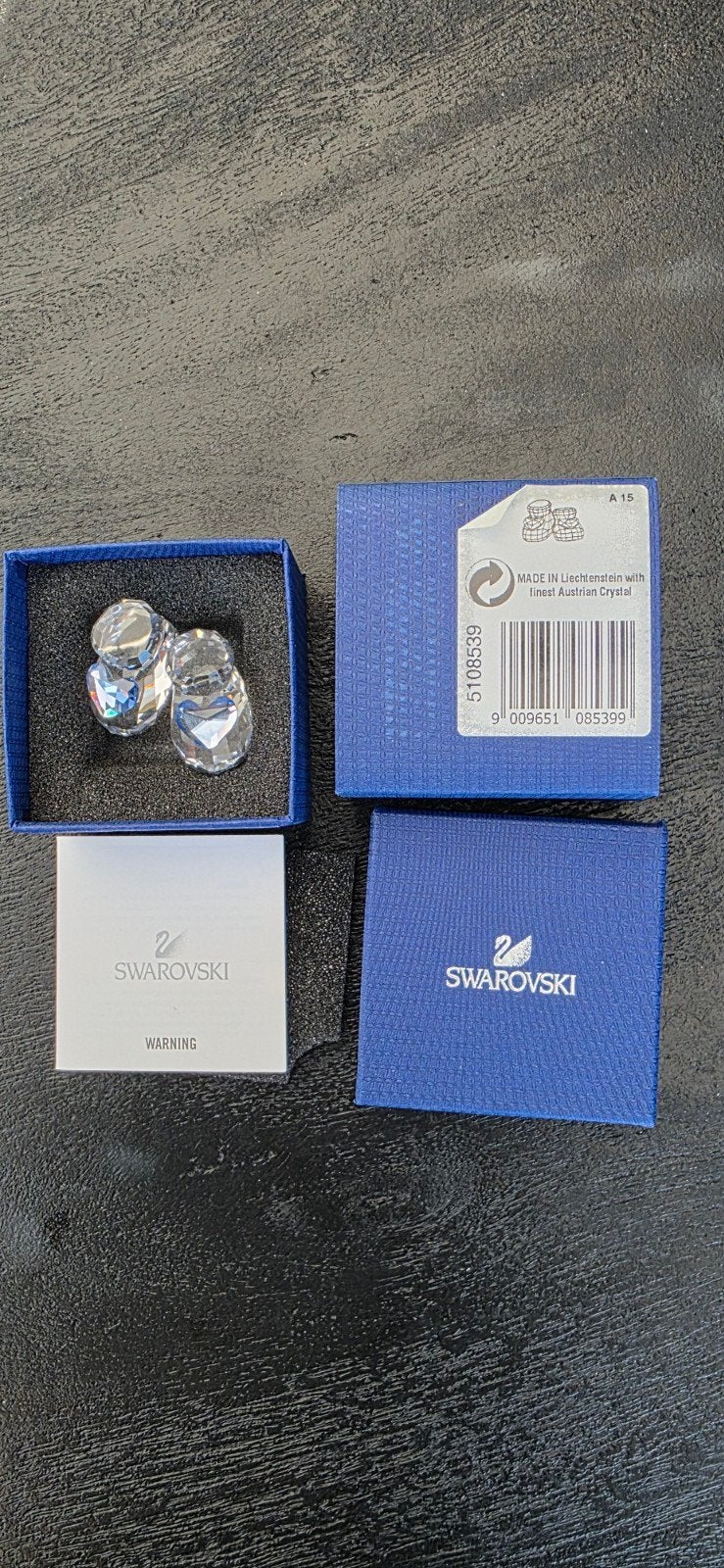 Swarovski babyschoentjes met blauw hartje - Geboortecadeau, Verzamelen, Swarovski, Ophalen, Zo goed als nieuw, Figuurtje
