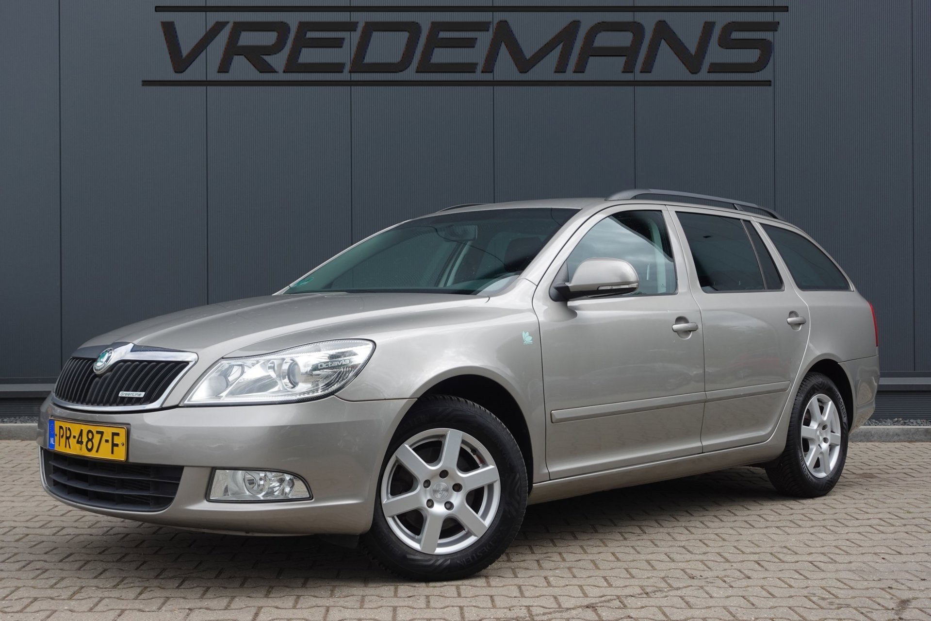 Skoda Octavia Combi 1.6 TDI Greentech Active, Auto's, Skoda, Euro 5, Stof, Gebruikt, 4 cilinders