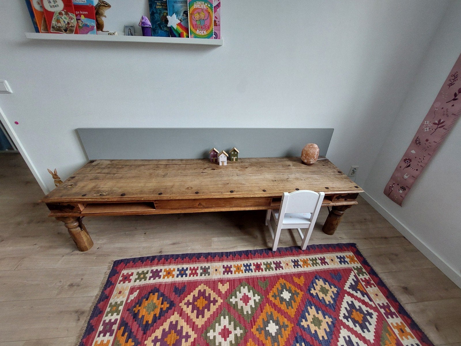 Robuuste houten speeltafel - 210x75x50 cm, Ophalen of Verzenden