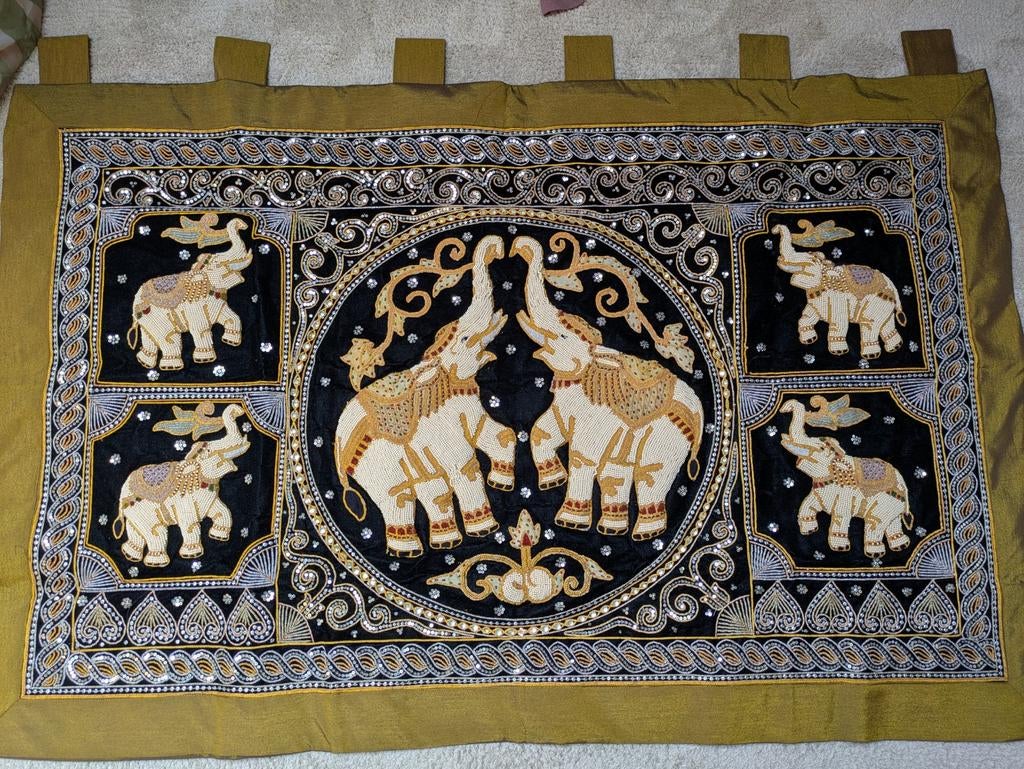 Wandkleed olifanten met kussens, Ophalen of Verzenden, Nieuw