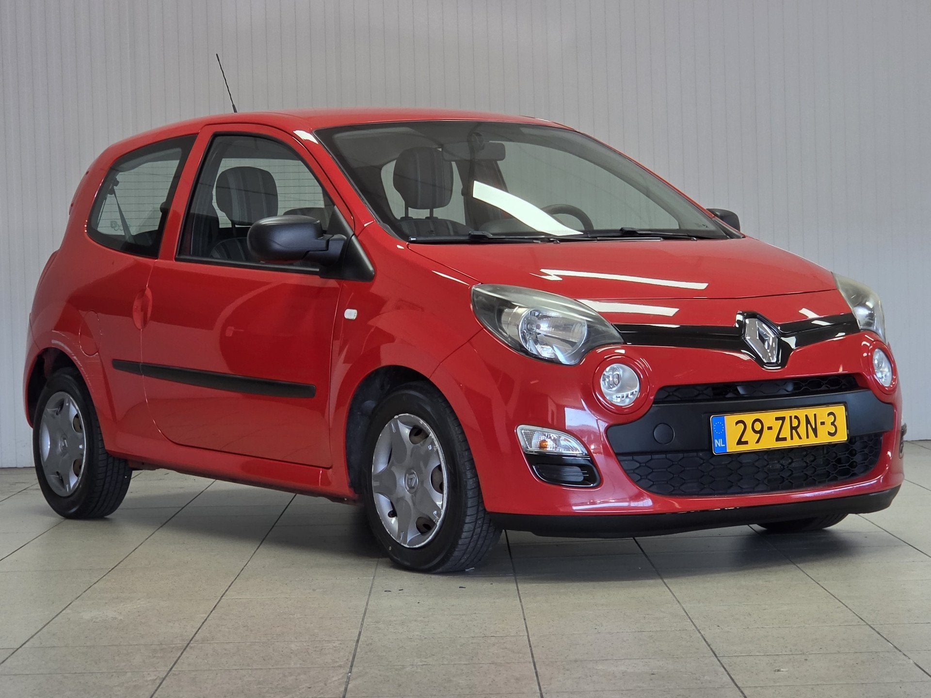 Renault Twingo 1.2 16V Authentique/ D-Riem verv: 211.000 KM!, Auto's, Voorwielaandrijving, Gebruikt, Zwart, 4 cilinders