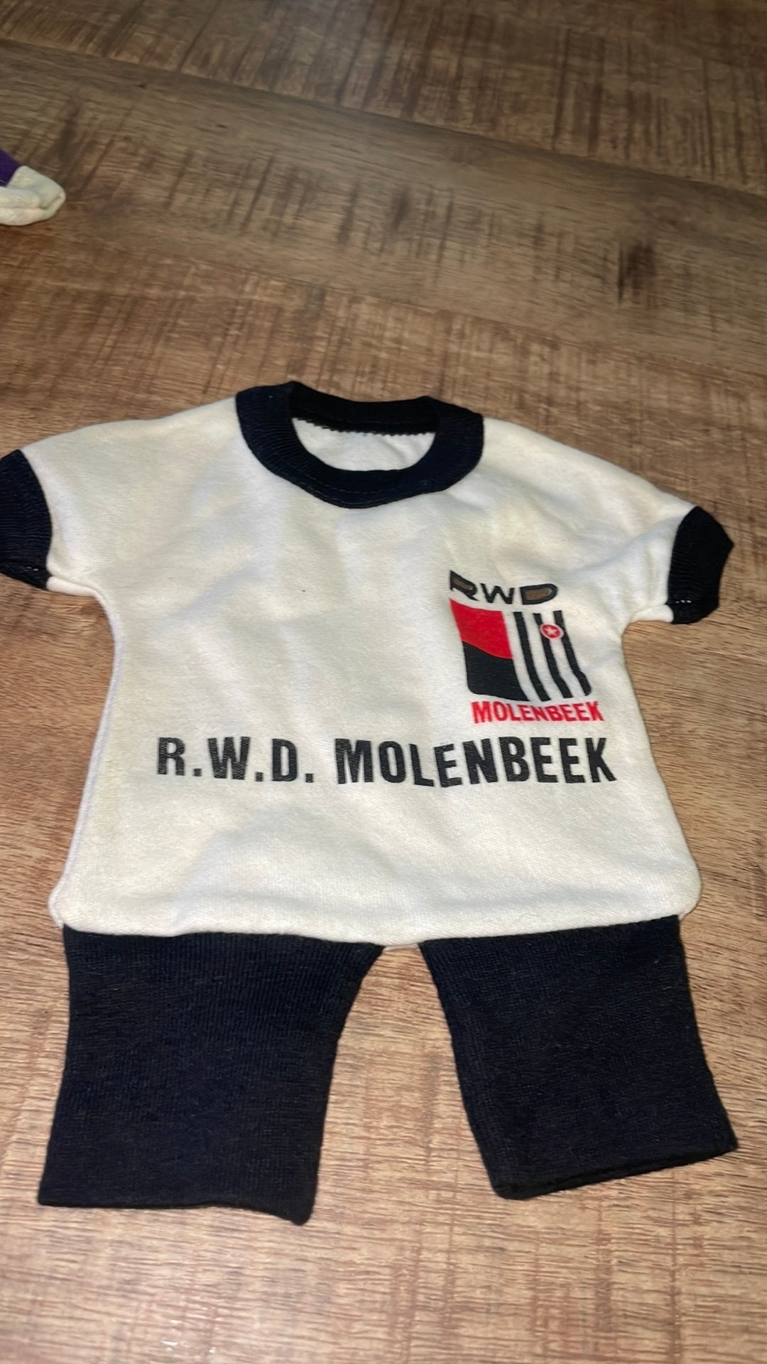 R w d m molenbeek brussel mini dress, Verzamelen, Ophalen of Verzenden, Zo goed als nieuw, Buitenlandse clubs