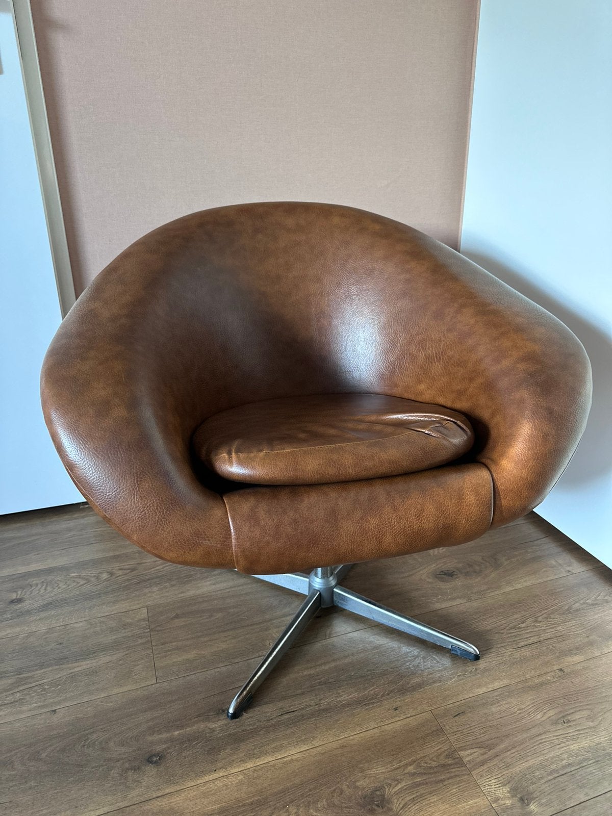 Vintage kuipstoel bruin, Ophalen, Gebruikt, Minder dan 75 cm, Leer