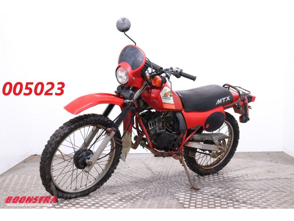 Honda MTX50 (bj 1981), Fietsen en Brommers, Brommers | Oldtimers, Overige merken, Dopplerlaan 4
9207HC  DRACHTEN, NL, Boonstra Schadevoertuigen