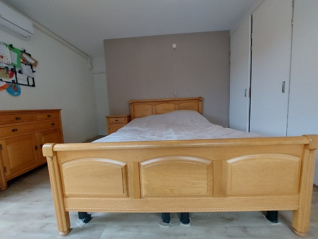 bed 220 x 160, Huis en Inrichting, Slaapkamer | Bedden, Gebruikt, Tweepersoons, 160 cm, 220 cm, Hout, Verstelbaar, Ophalen