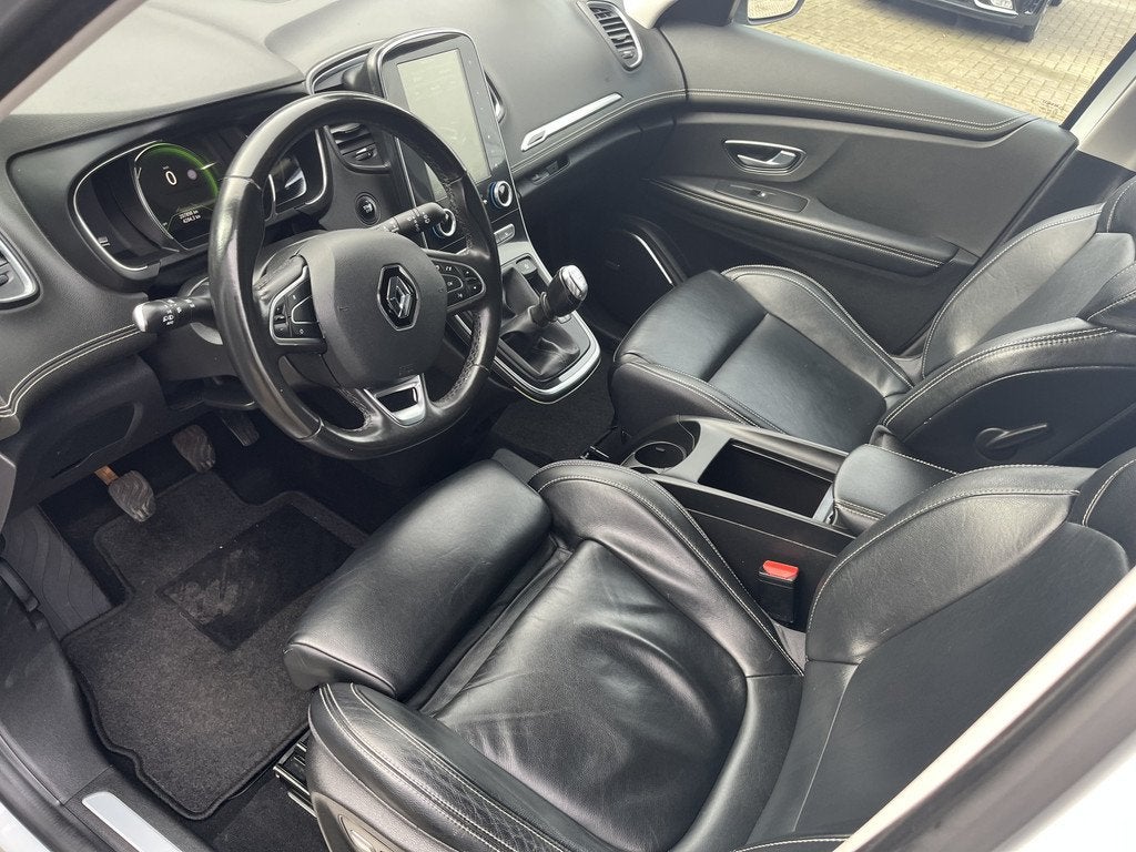 Renault Grand Scénic 1.2 TCe Bose Leer / Cruise / Stoelverw, Gebruikt, Euro 6, 4 cilinders, 1850 kg