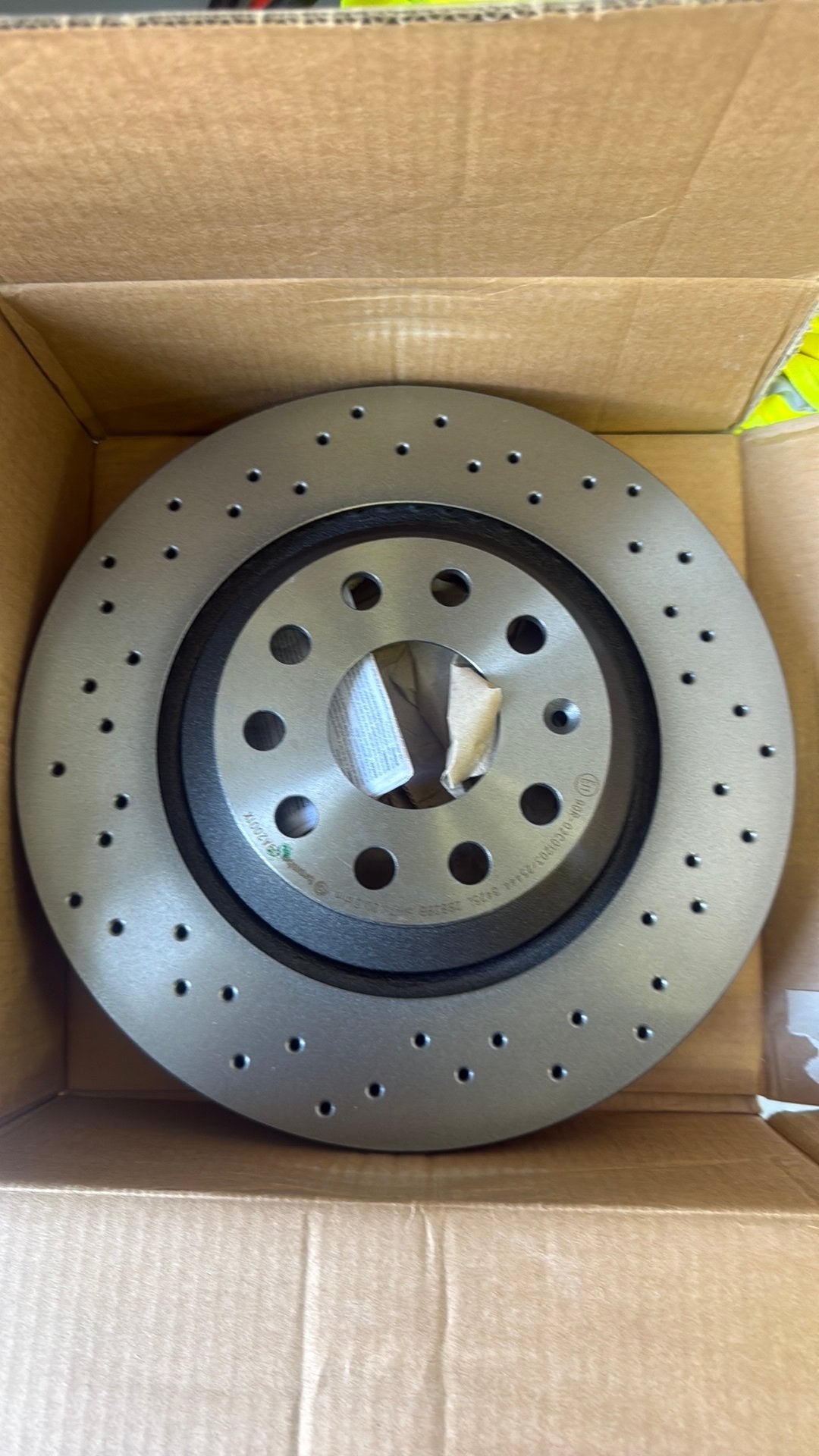 BREMBO 2 X ACHTERAS GEPERFOREERD 09.A200.1X, Ophalen of Verzenden, Nieuw