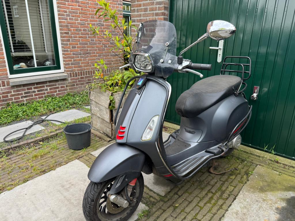 Te koop Vespa Sprint scooter