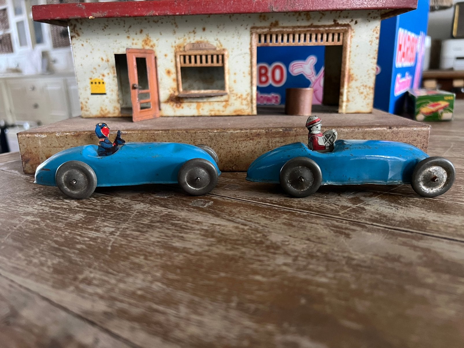 Set 2x raceautos Penny jaren 50 van blik