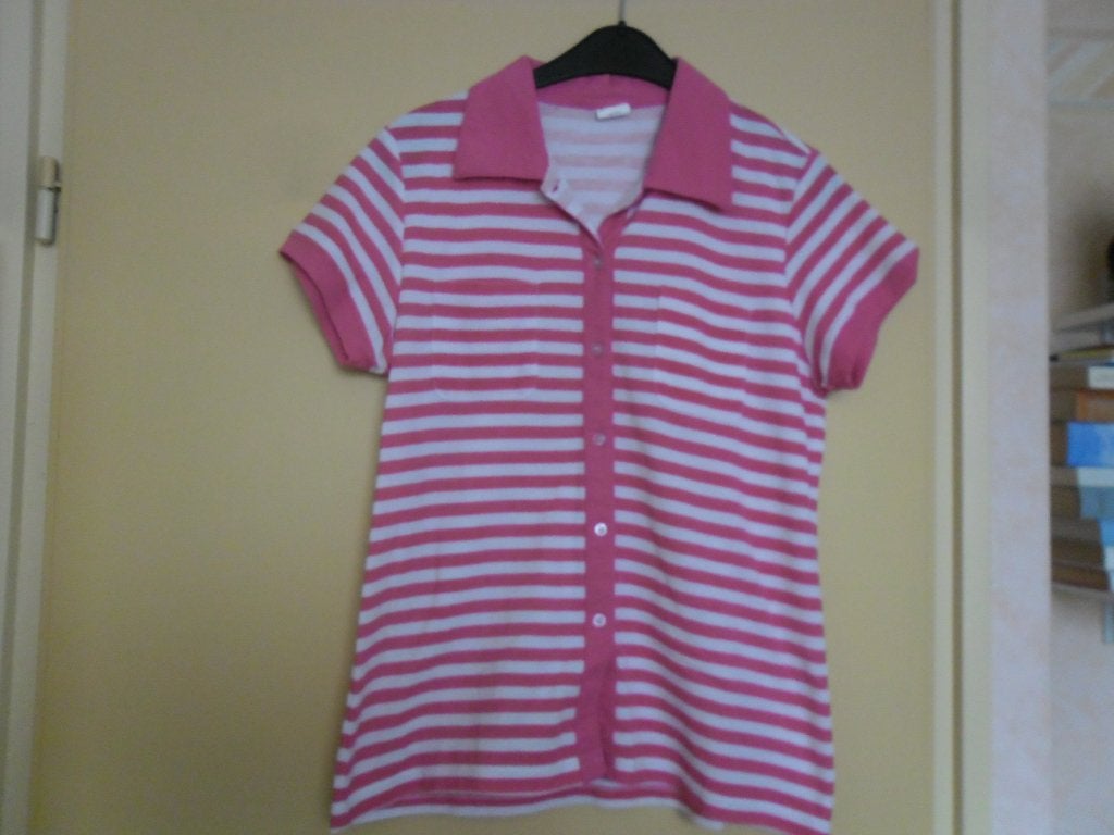 Nieuwe dames polo shirt. Maat M, Maat 38/40 (M), Nieuw, Ophalen of Verzenden, Korte mouw