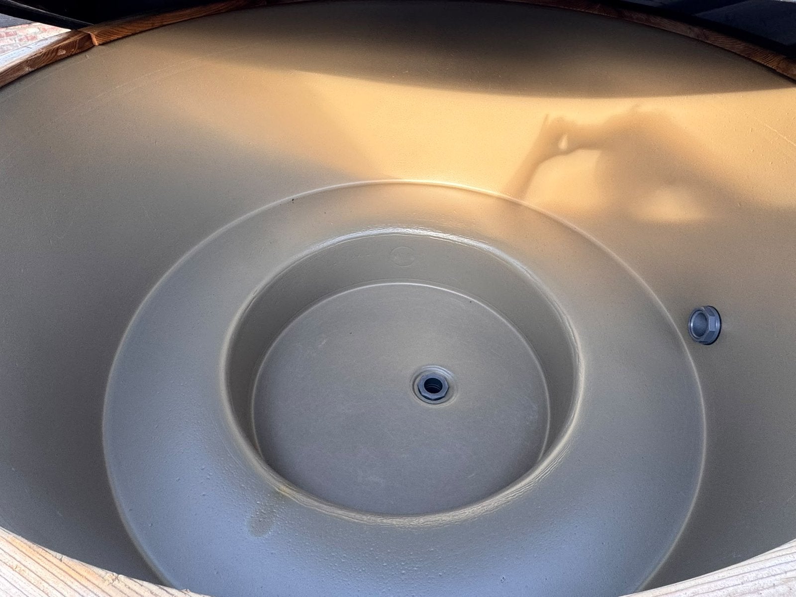 Kirami gebruikte hottub - houtgestookt - evt rexener/diesel, Ophalen, Trap, 7921AE, Fast Fair b.v.