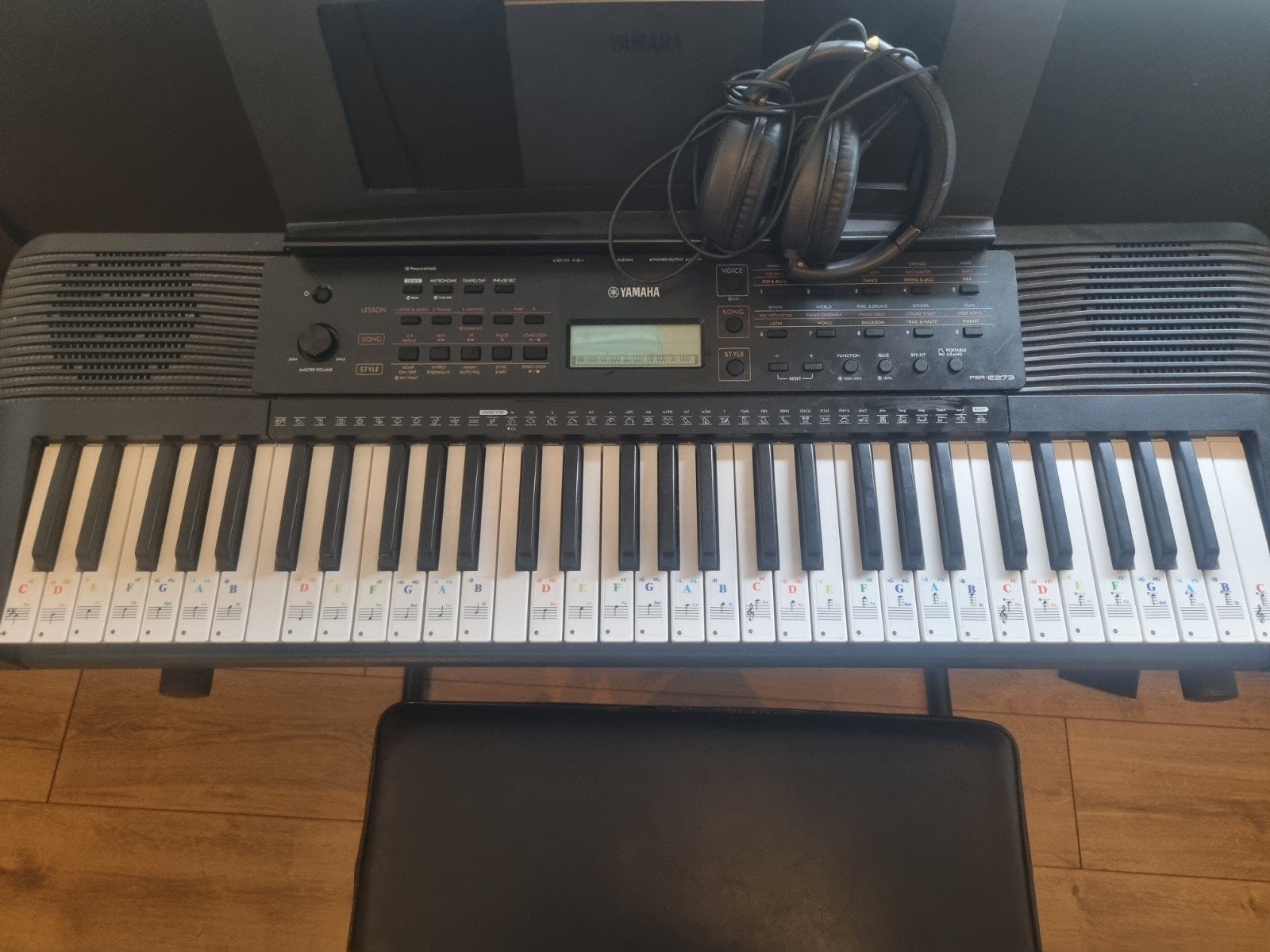 Yamaha PSR-E273 Keyboard met standaard en krukje, Ophalen