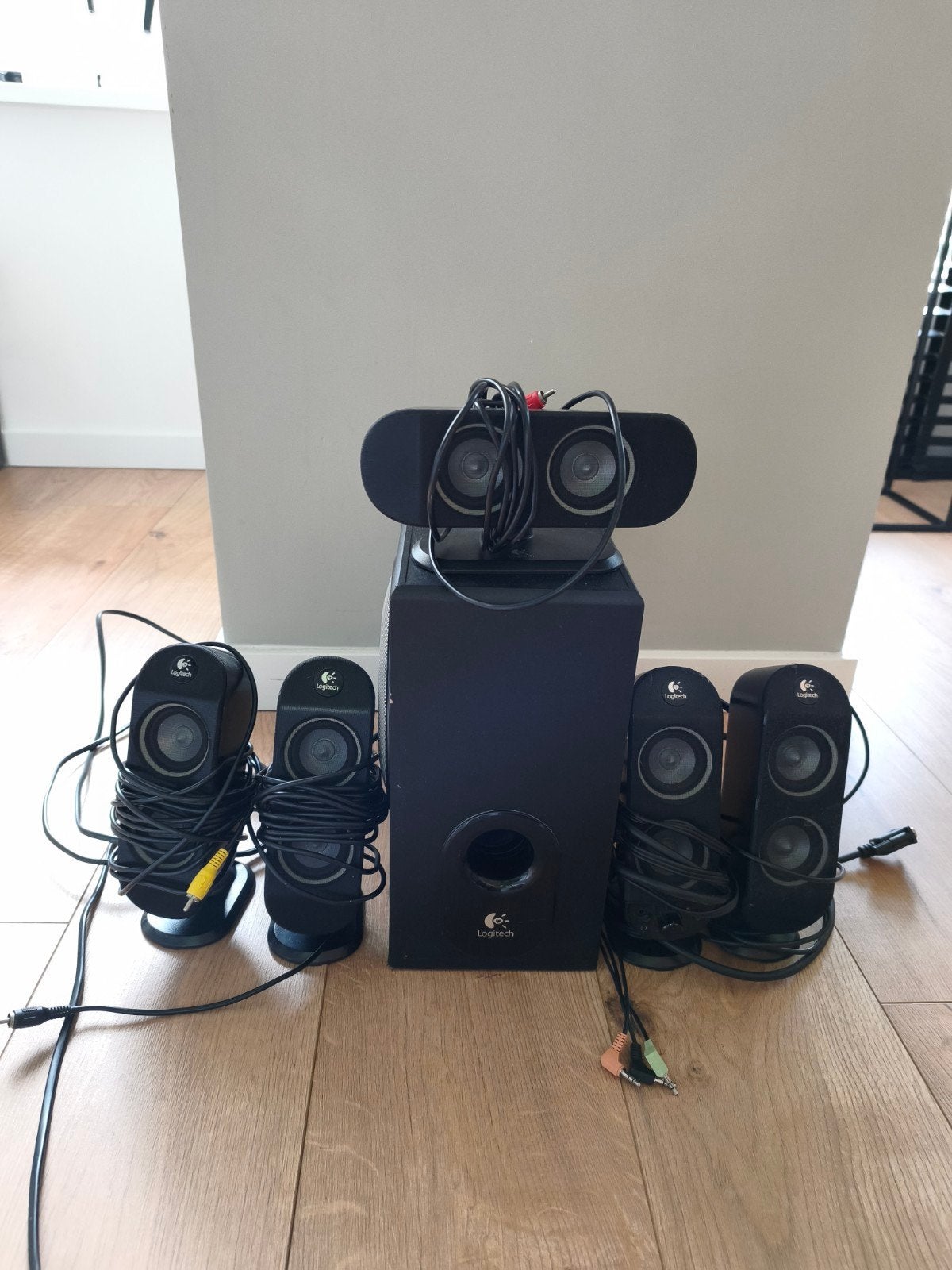 Logitech X-530 5.1 Surround Sound Speakers, Ophalen of Verzenden, Gebruikt, Audiokanaal 5.1, Logitech