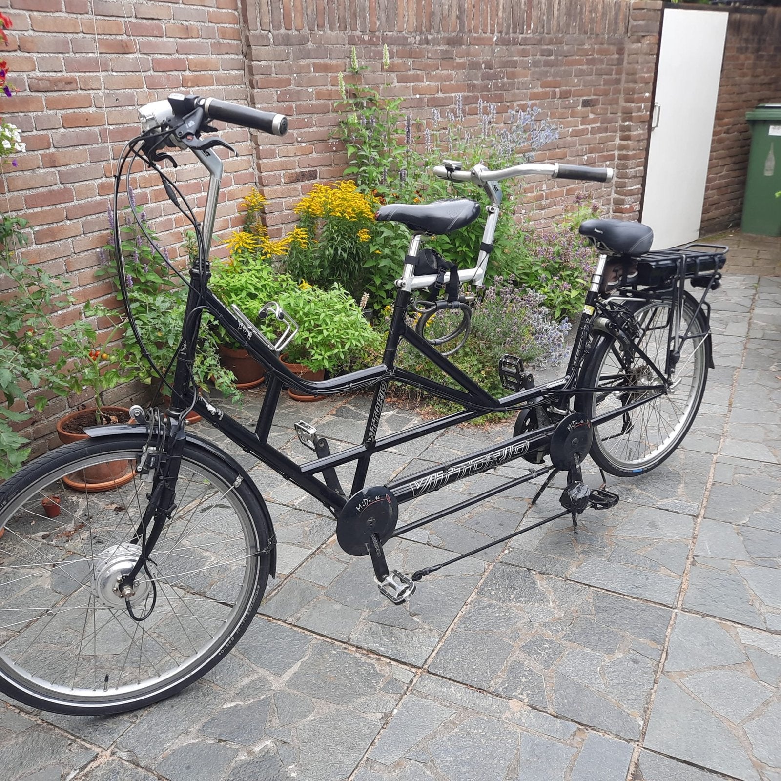 Vittorio Tandem E-bike 16 jaar met nieuwe accu en autoframe, Fietsen en Brommers, Fietsen | Tandems, Ophalen, Gebruikt