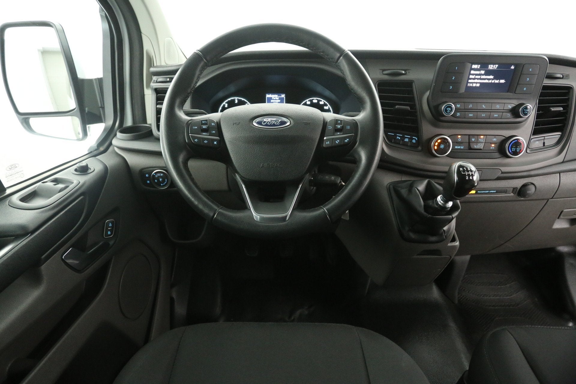 Ford Transit Custom 2.0 TDCI L2H1 | DC | 2800kg Trekgew. | 6, Auto's, Bestelauto's, Voorwielaandrijving, Stof, Euro 6, 4 cilinders