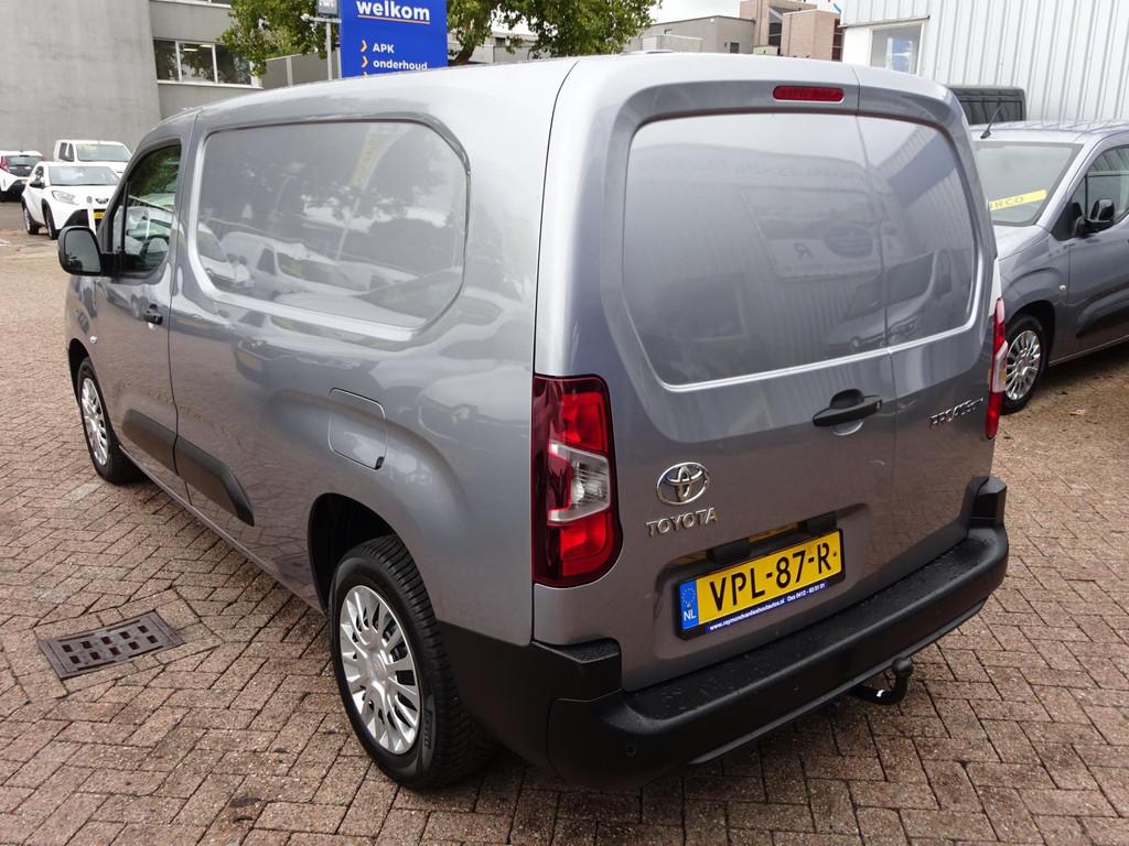 Toyota PROACE CITY 1.5 D-4D Navigator Long 130 PK NAVI CRUIS, Voorwielaandrijving, Stof, Gebruikt, 4 cilinders