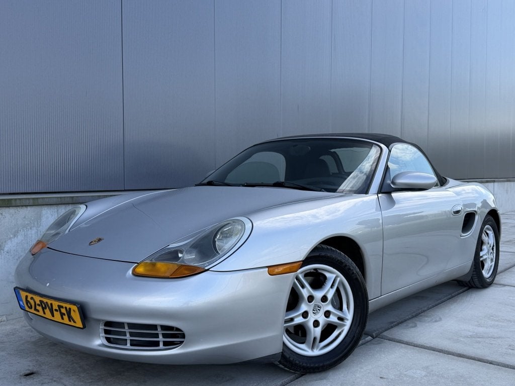 Porsche Boxster 2.5 204PK Tiptronic / Cabriolet / Leder / 19, Auto's, Oldtimers, Automaat, Zwart, Cabriolet, Leder