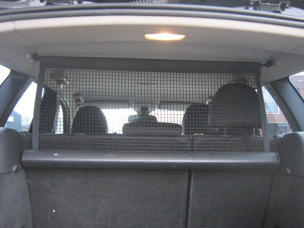 Volvo V50 Bagage Net - Honden rek - Rol Net bagageruimte, Auto diversen, Hondenrekken, Ophalen, Zo goed als nieuw