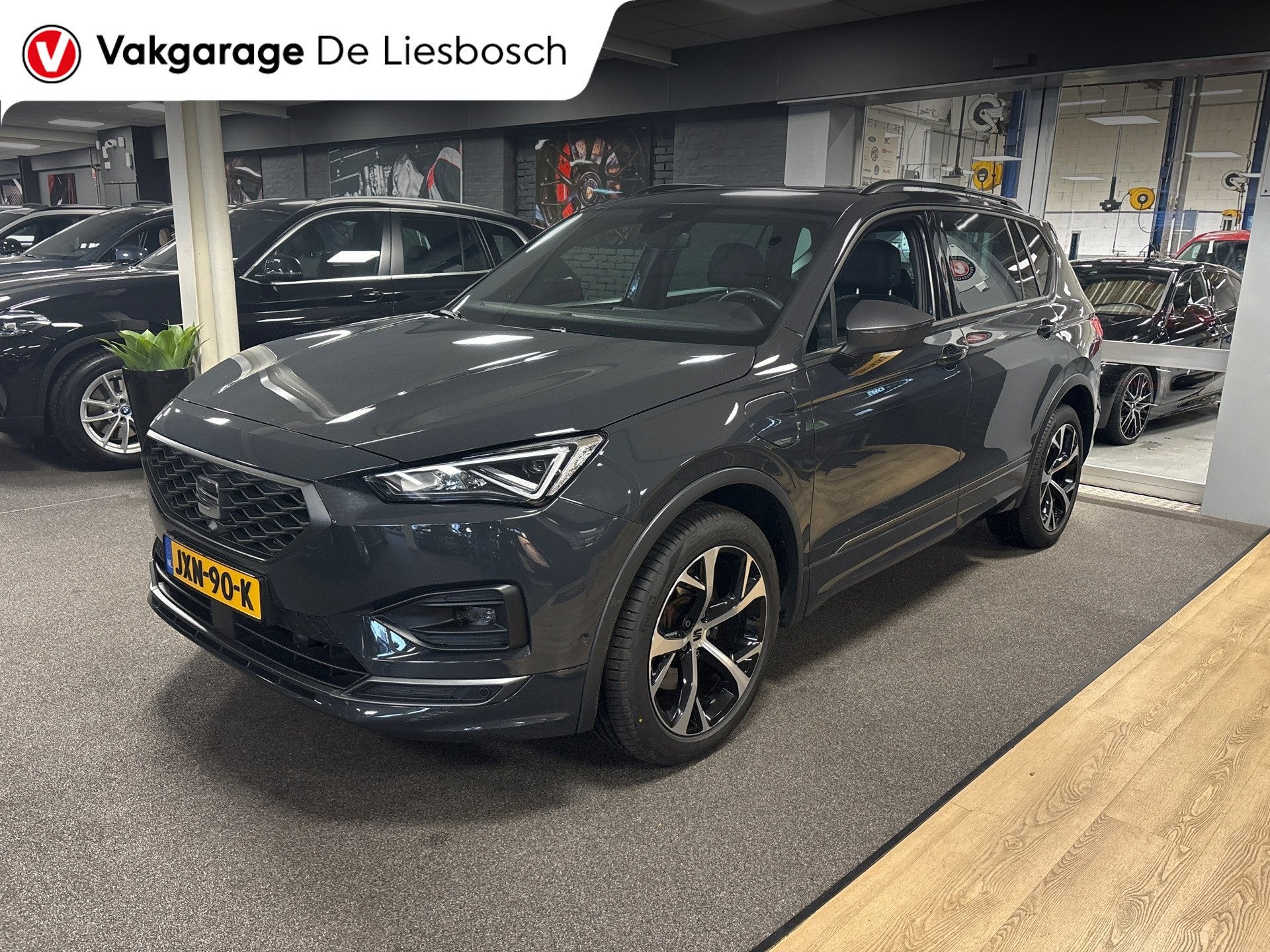 Seat TARRACO 1.4 TSI e-Hybrid PHEV FR / leer / navi / camera, 4 cilinders, Hybride Elektrisch/Benzine, SUV of Terreinwagen, 750 kg