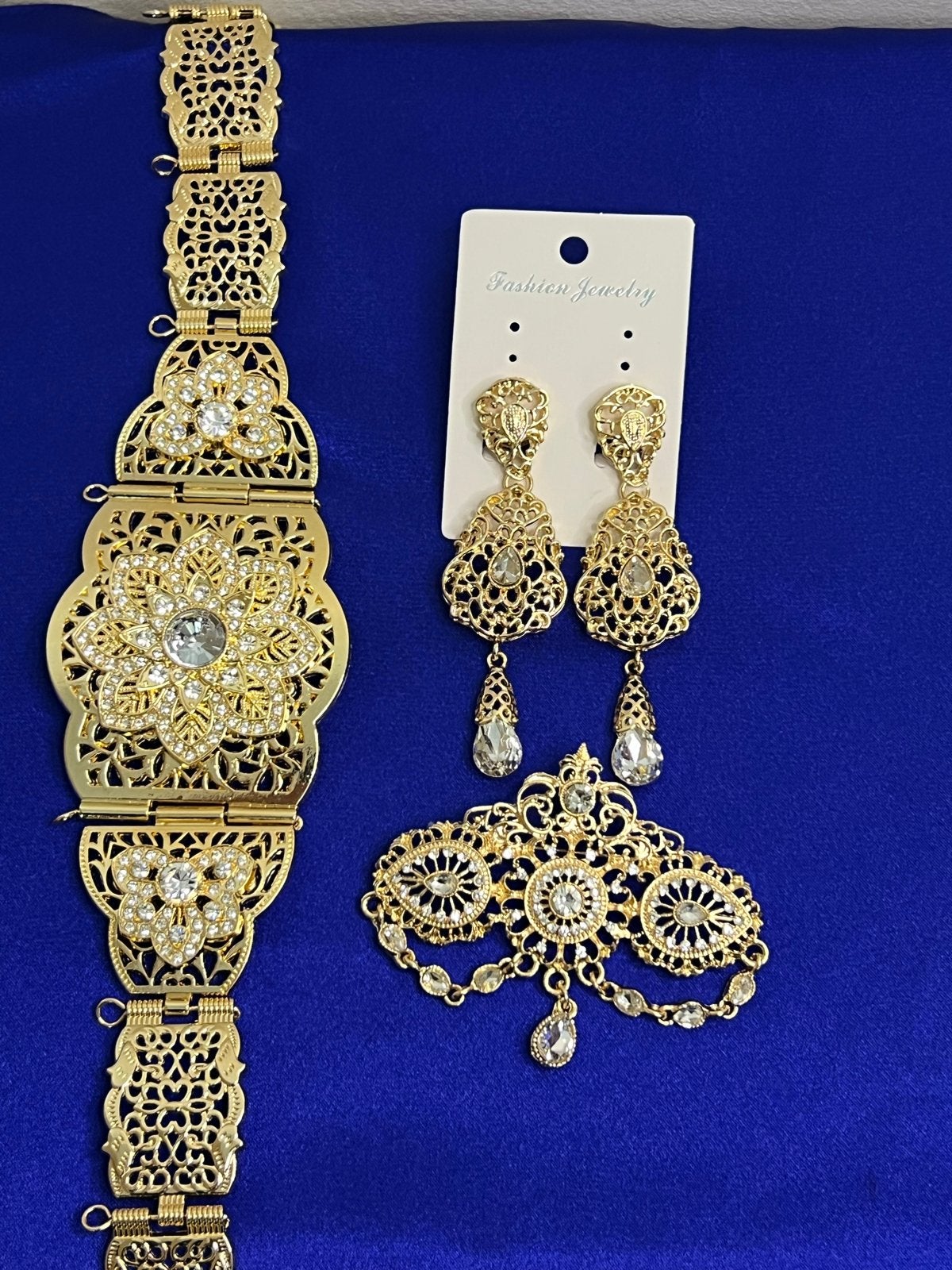 Prachtige Marokkaanse sieradenset: riem, oorbellen en broche, Overige materialen, Hangers, Nieuw, Ophalen of Verzenden