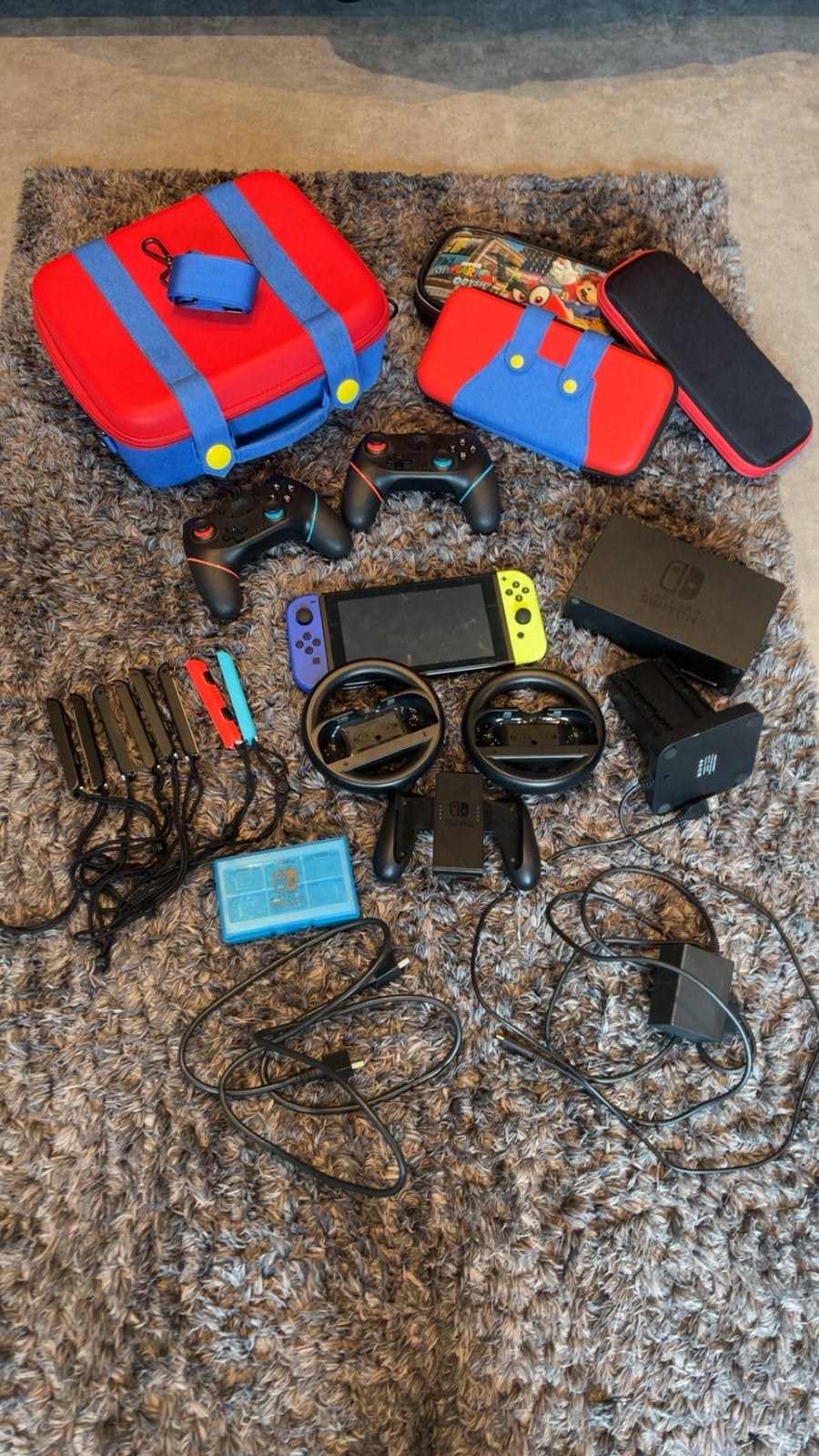 Nintendo Switch V1 Compleet Pakket – Heel veel extra’s!, Met games, Met 2 controllers, Ophalen of Verzenden, Zo goed als nieuw