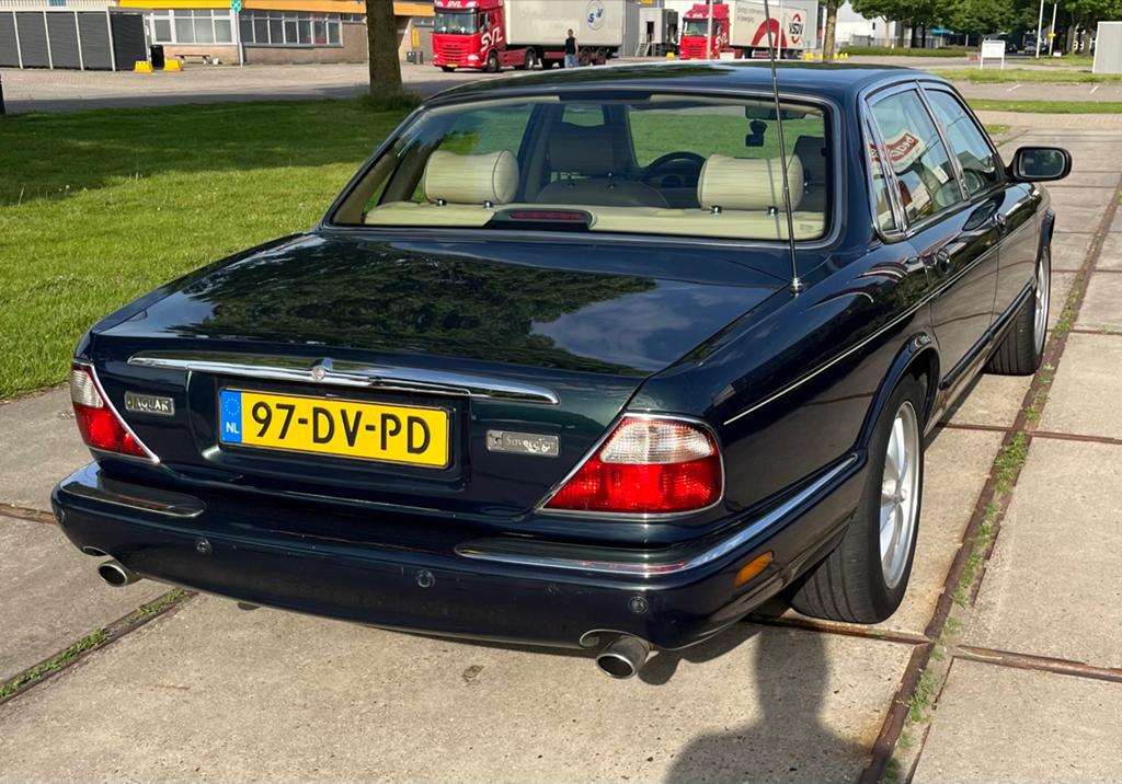 XJ 4.0 V8 Sovereign 2000 , nette auto!, airco, nav, foto 5