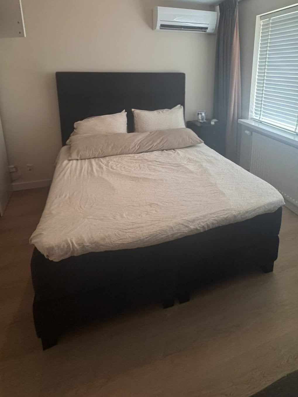 Ikea KÖNGSFJORD boxspring 160x200 met topper en matras, Ophalen, Zwart, Tweepersoons, Zo goed als nieuw
