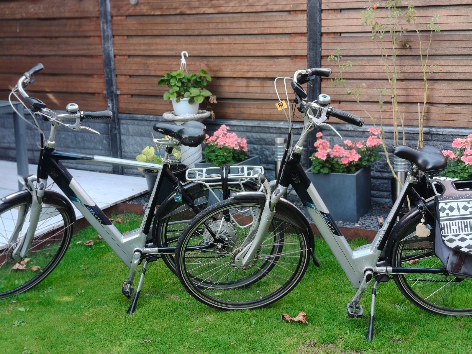 Heren+dames elektrische fiets, Sparta, Fietsen en Brommers, Elektrische fietsen, Ophalen, Sparta, Gebruikt, 51 tot 55 cm