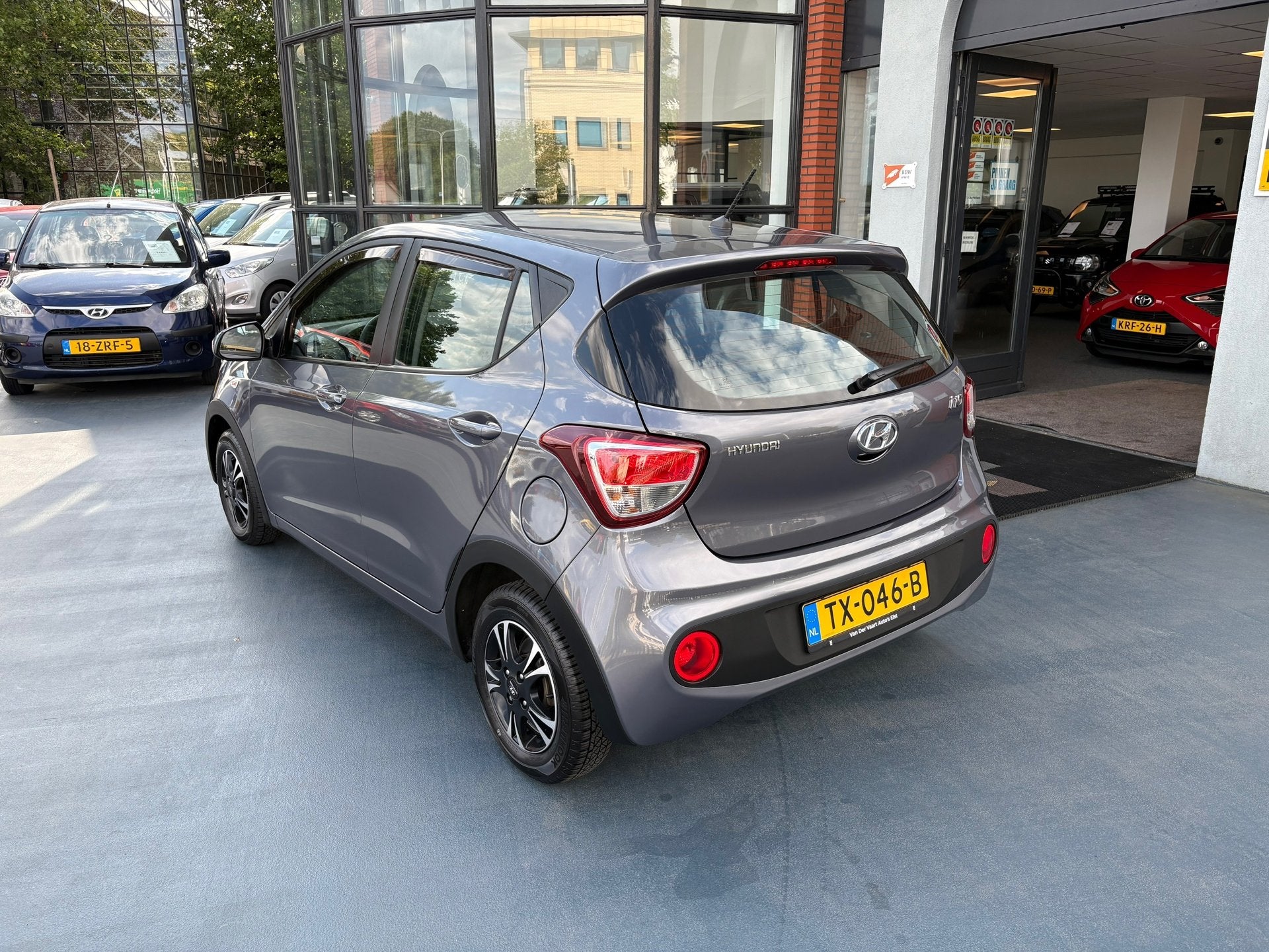 Hyundai I10 1.0i Comfort AIRCO LMV, Auto's, Voorwielaandrijving, Gebruikt, 4 stoelen, Origineel Nederlands
