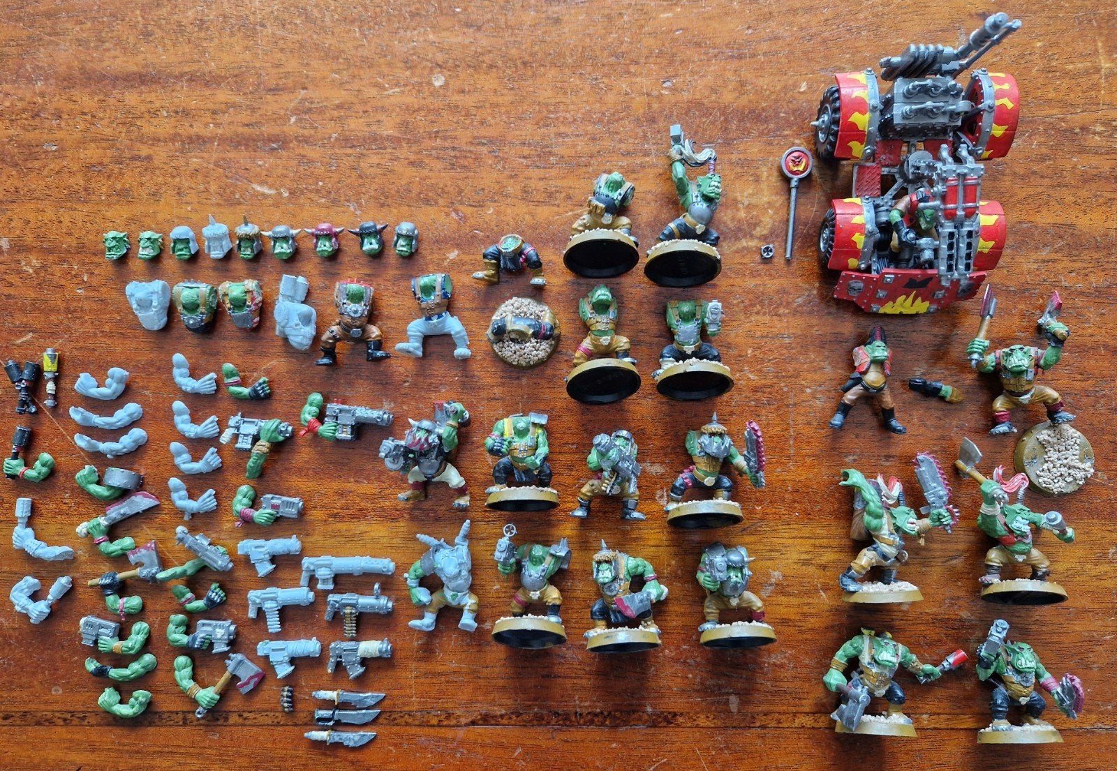 Vintage Warhammer 40K Ork Boyz met Stikkbombs & Warbuggy., Gebruikt, Figuurtje(s), Ophalen of Verzenden, Warhammer 40000