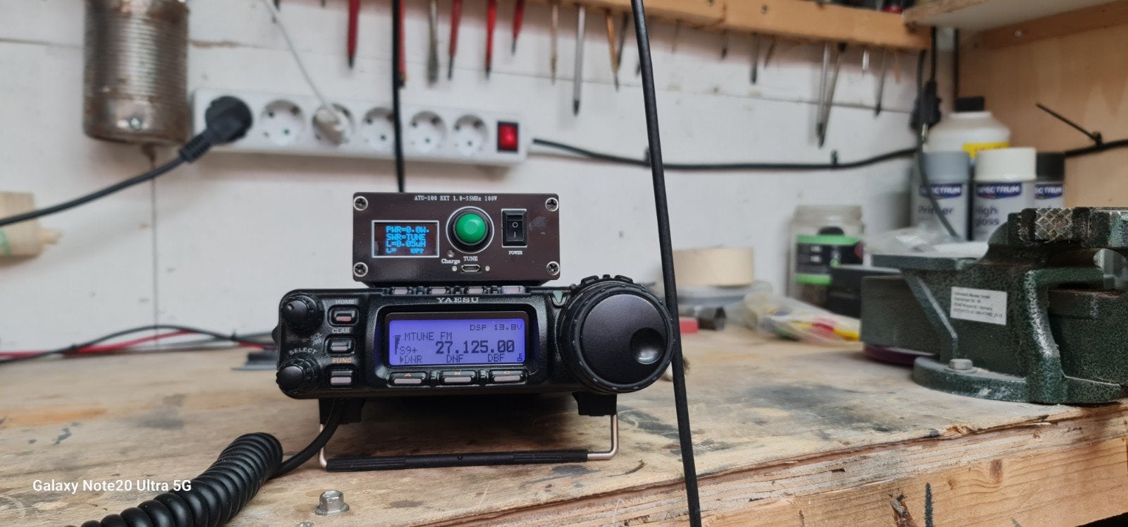 Yaesu FT-857 HF/VHF/UHF Transceiver met ATU-100 EXT, Ophalen of Verzenden, Gebruikt, Zender en Ontvanger